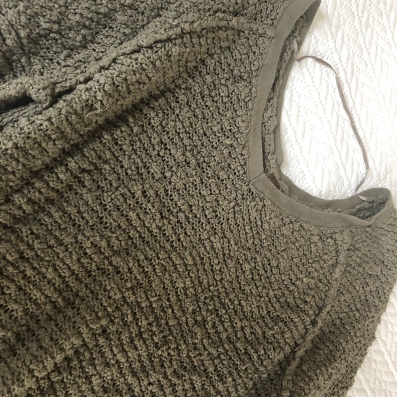 ❌SOLD❌FREE PEOPLE Pullover Sweater - Picture 3 of 6